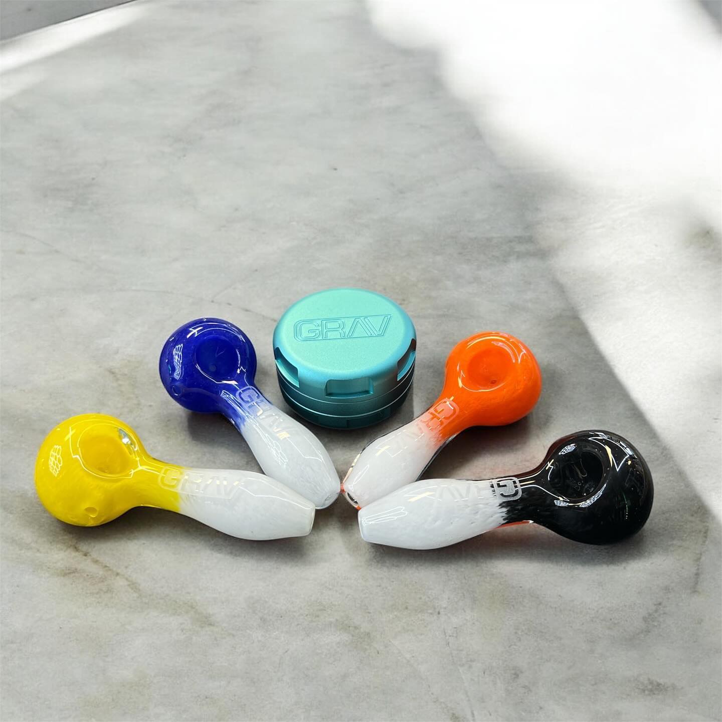 Hand Pipes & Spoons